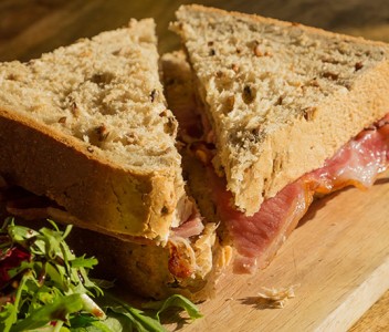 spoiltpig - Bacon recipe - Bacon butty with a Caribbean twist